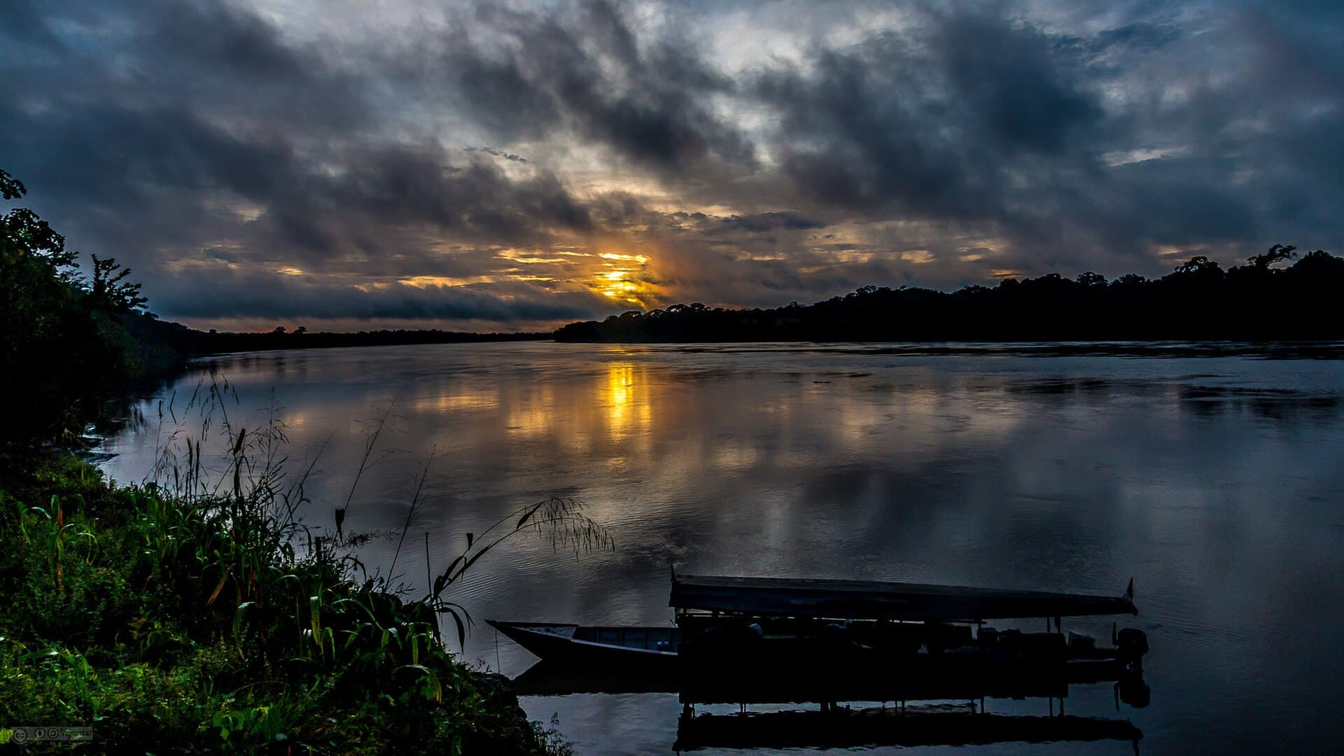 Madre de Dios River: Bolivia’s Amazonian Gateway to Wildlife and Indigenous Culture