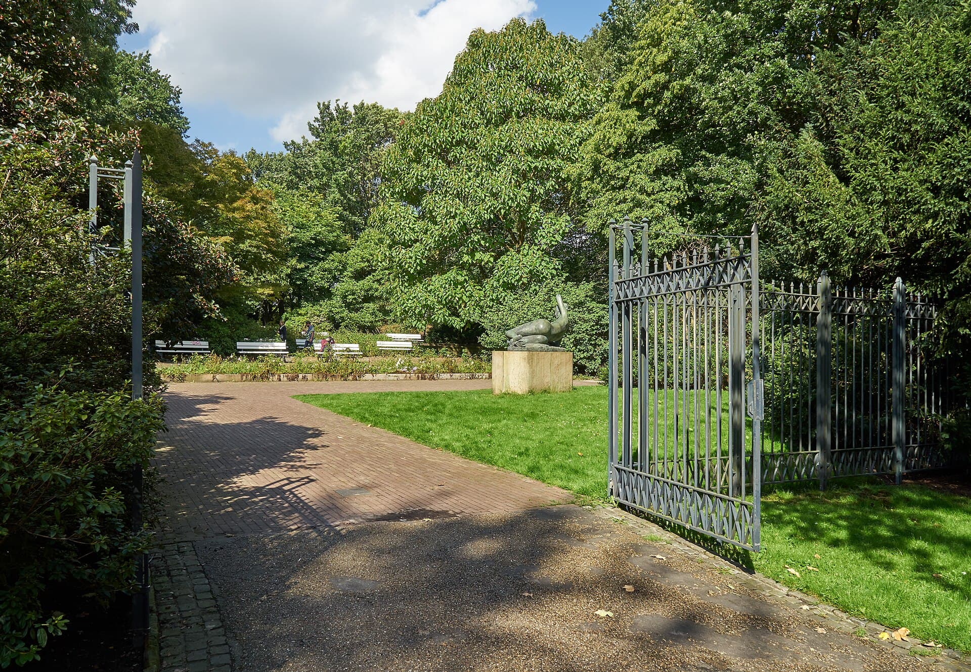 Theatergarten Bremen: A Historic Garden Retreat in the City Center