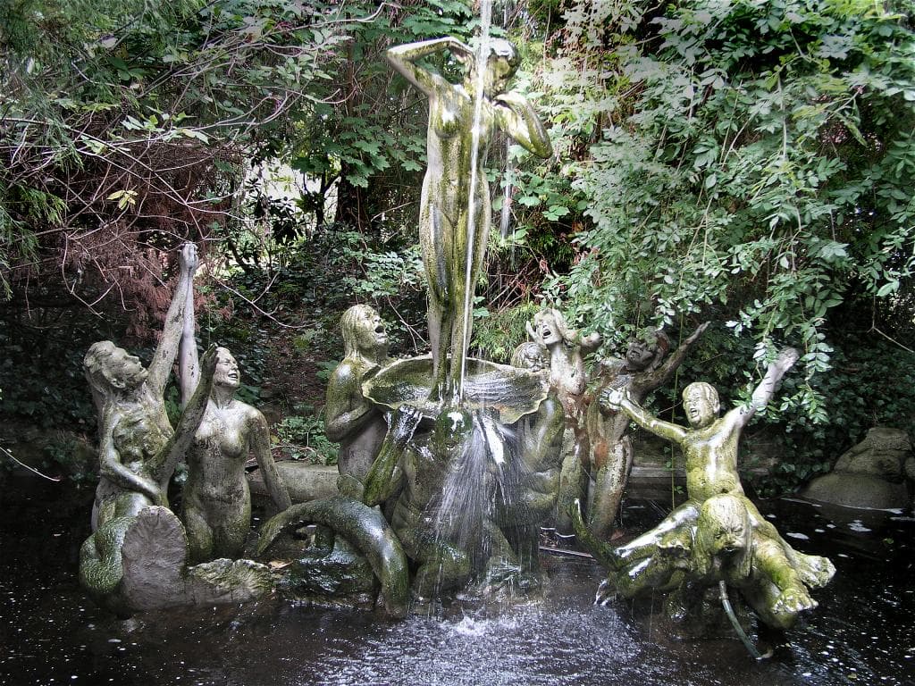 Thieles Garten: A Serene Park Retreat in Northern Bremen