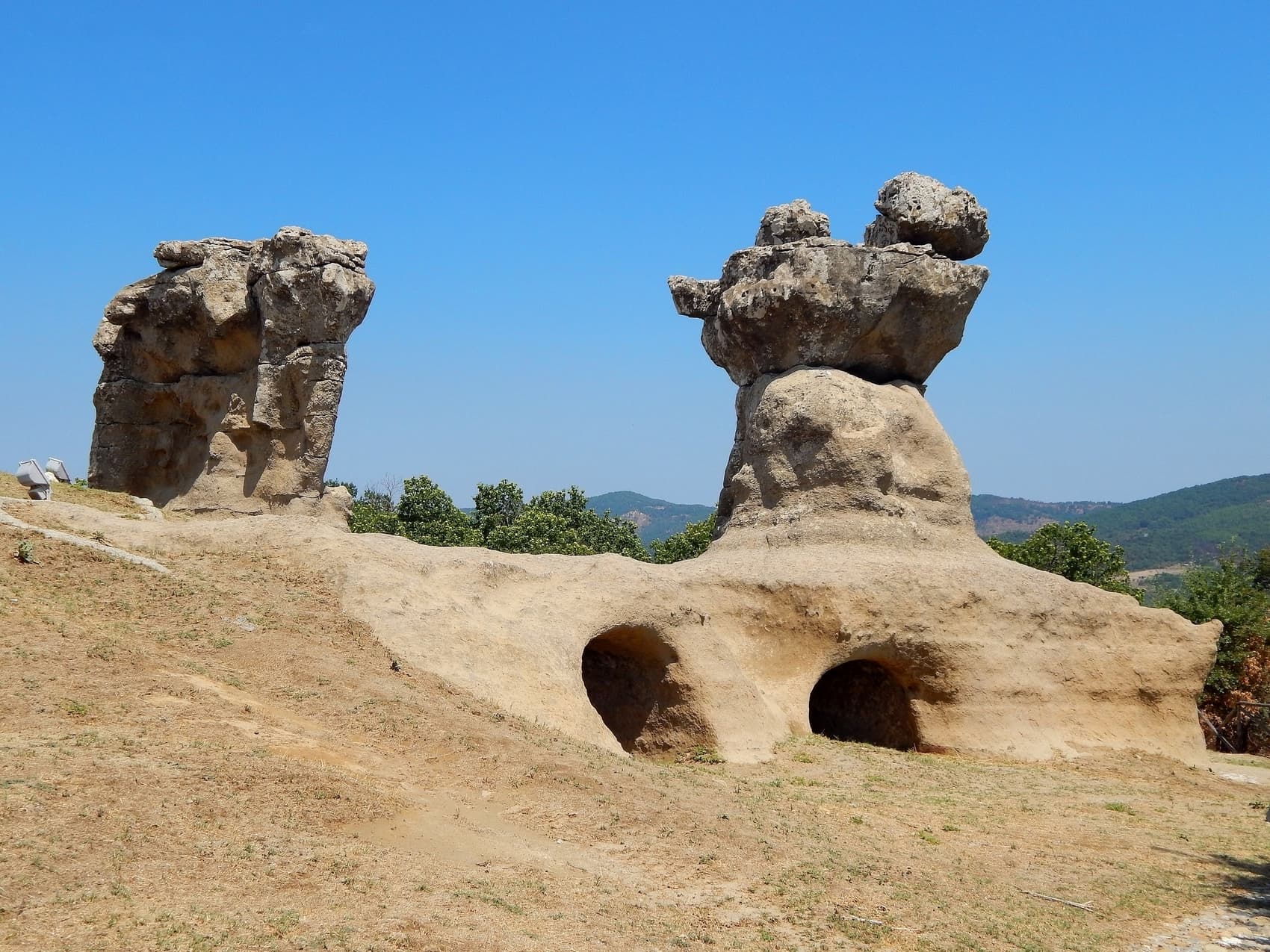Pietre dell’Incavallicata: Calabria’s Ancient Rock Art Sanctuary