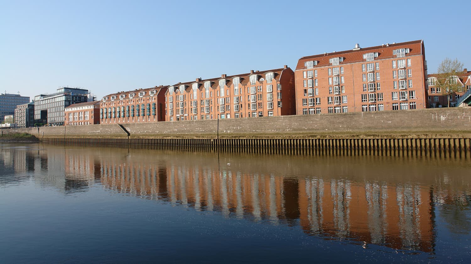 Teerhof: Exploring Bremen’s Riverside Archaeological Site