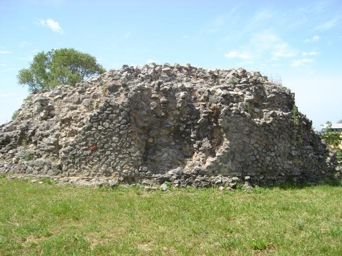 Blanda Archaeological Site: Ancient Ruins Along Calabria’s Coast